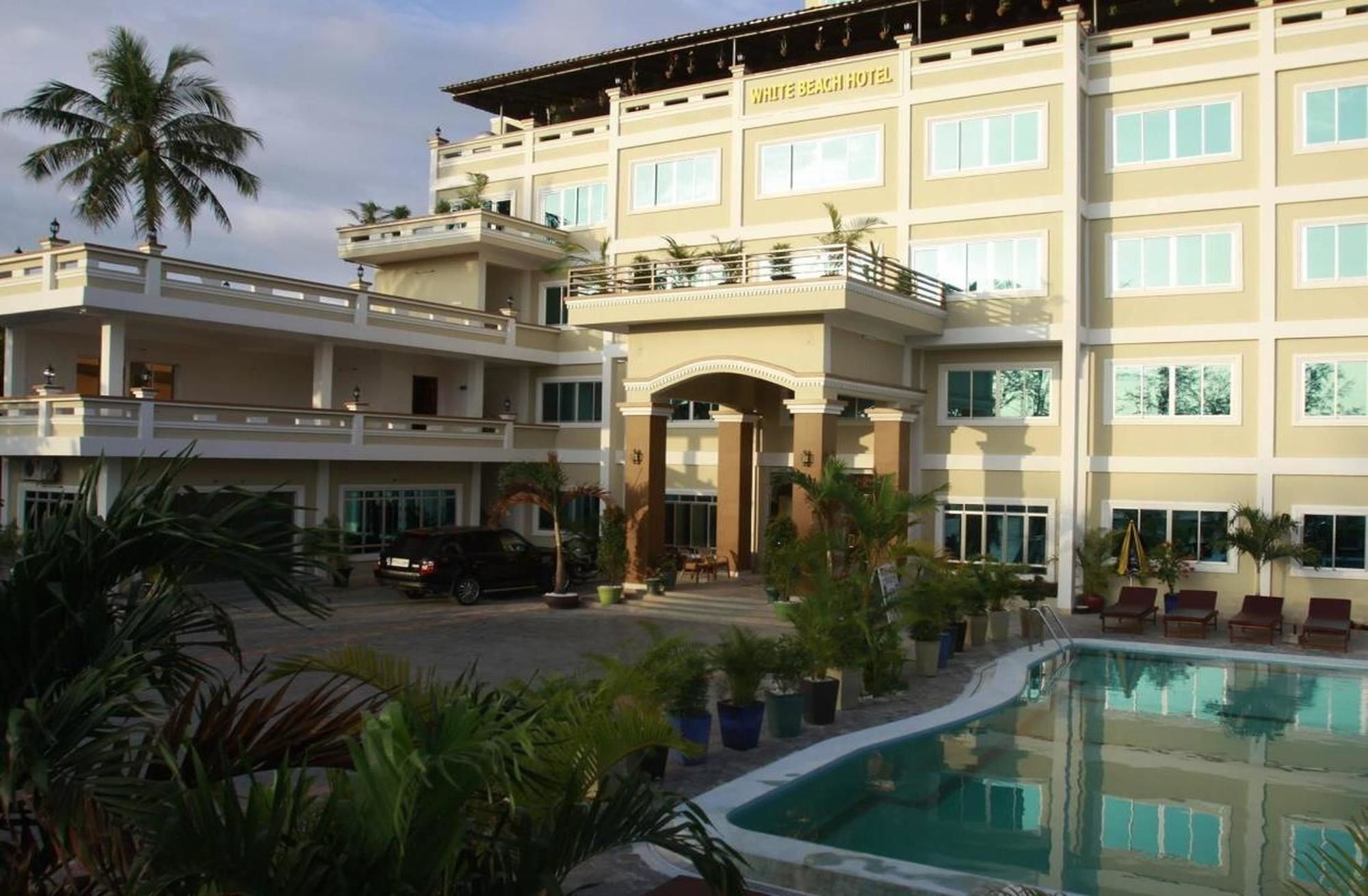 White Beach Hotel Sihanoukville Exterior photo