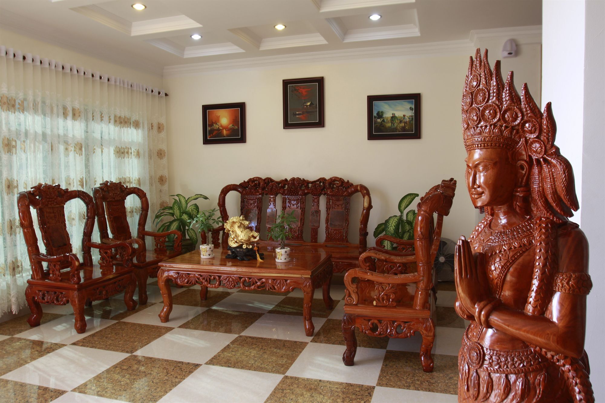 White Beach Hotel Sihanoukville Exterior photo