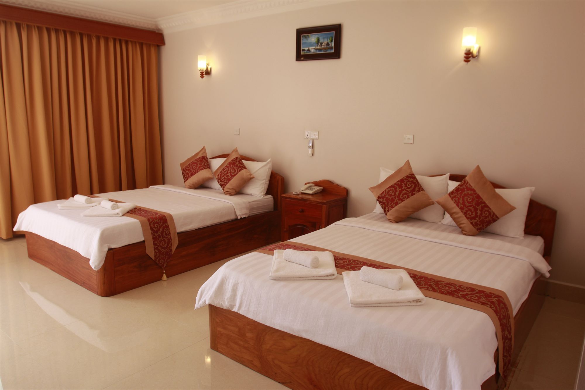 White Beach Hotel Sihanoukville Exterior photo